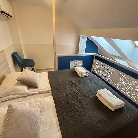 Vintage Studencka 25 *