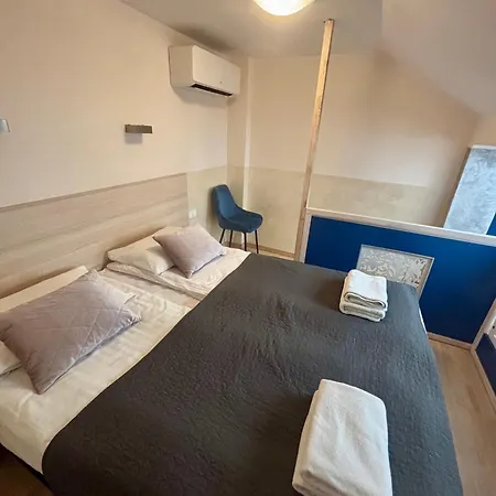 Daire Vintage Studencka 25 *